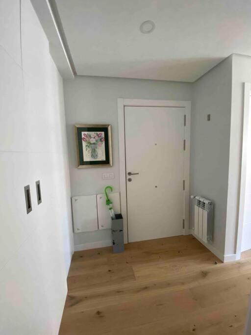 Piso A Estrenar Entrada Autonoma Garage Wifi 4 Personas * Comarca de Vigo